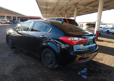 2016 Kia Forte Lx z USA, uszkodzony, nr VIN KNAFK4A64G5520596